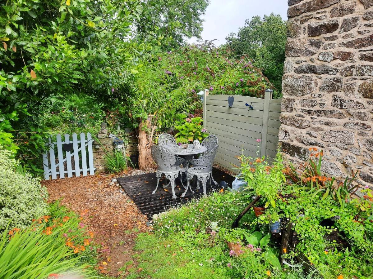 Maison Accueillante A Cleden-Cap-Sizun Avec Jardin Clos Exterior foto